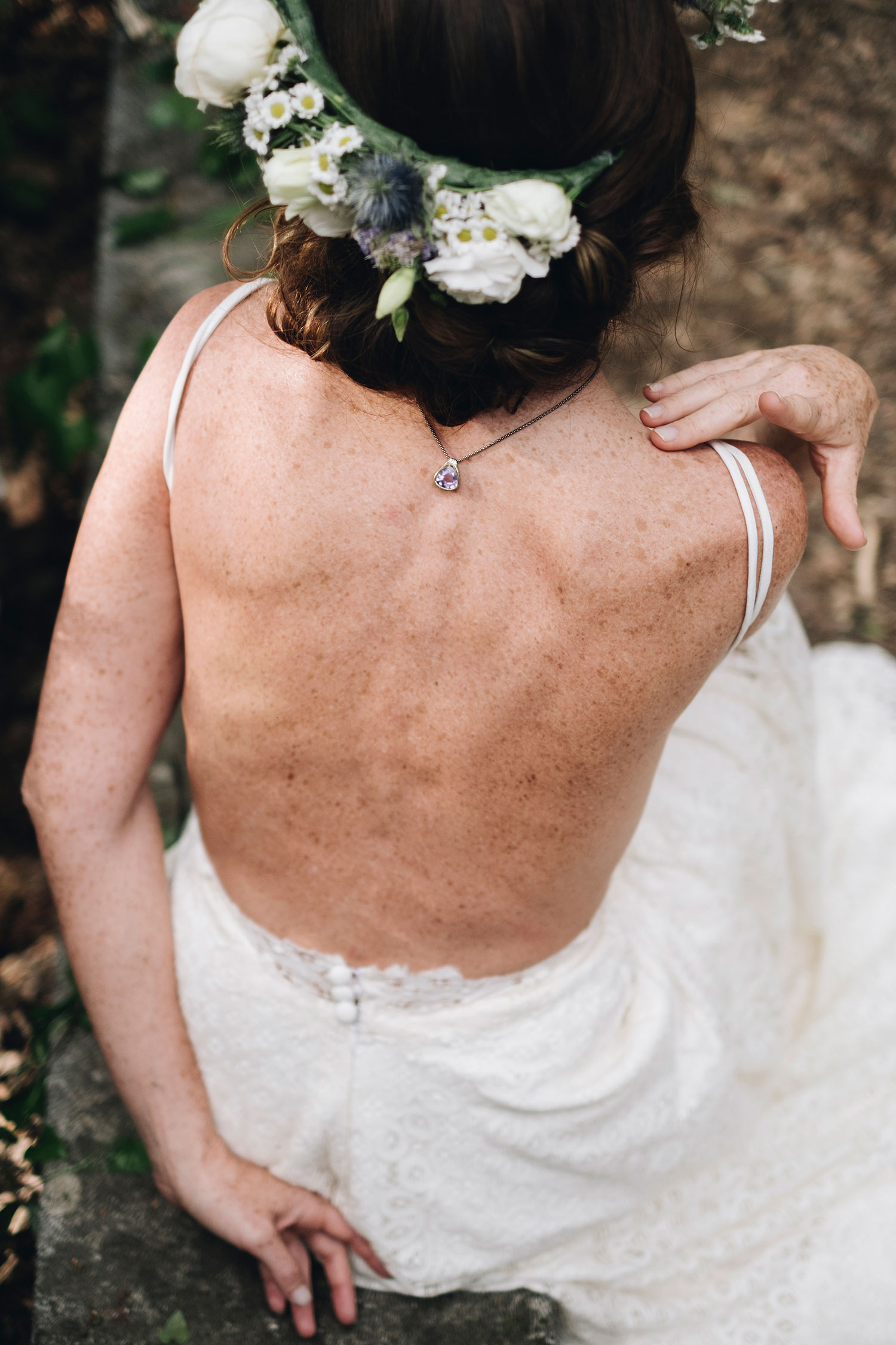 Fotografia: Nelson Marques + Andreia Torres Photography | Styling: GUIDA Design de Eventos ® | Vestido de noiva & Alta costura: Atelier Gio Rodrigues | Maquilhagem e cabelo: Espelho Meu | Joias: Peririnha, Montblanc e Styliano