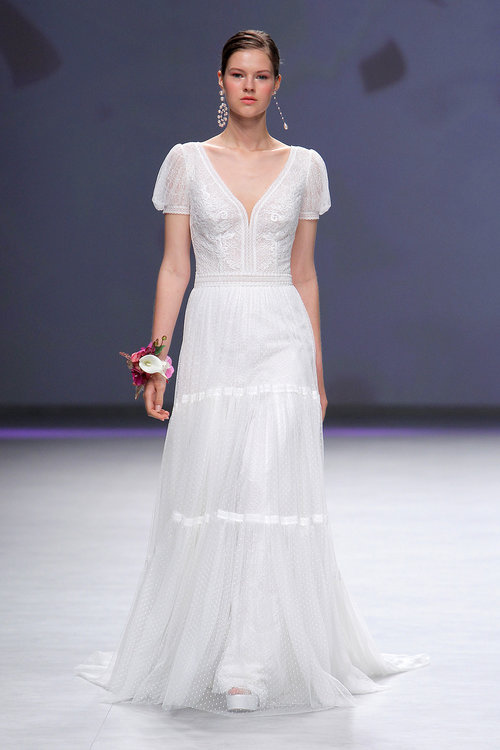 Aire Barcelona. Credits: Barcelona Bridal Fashion Week