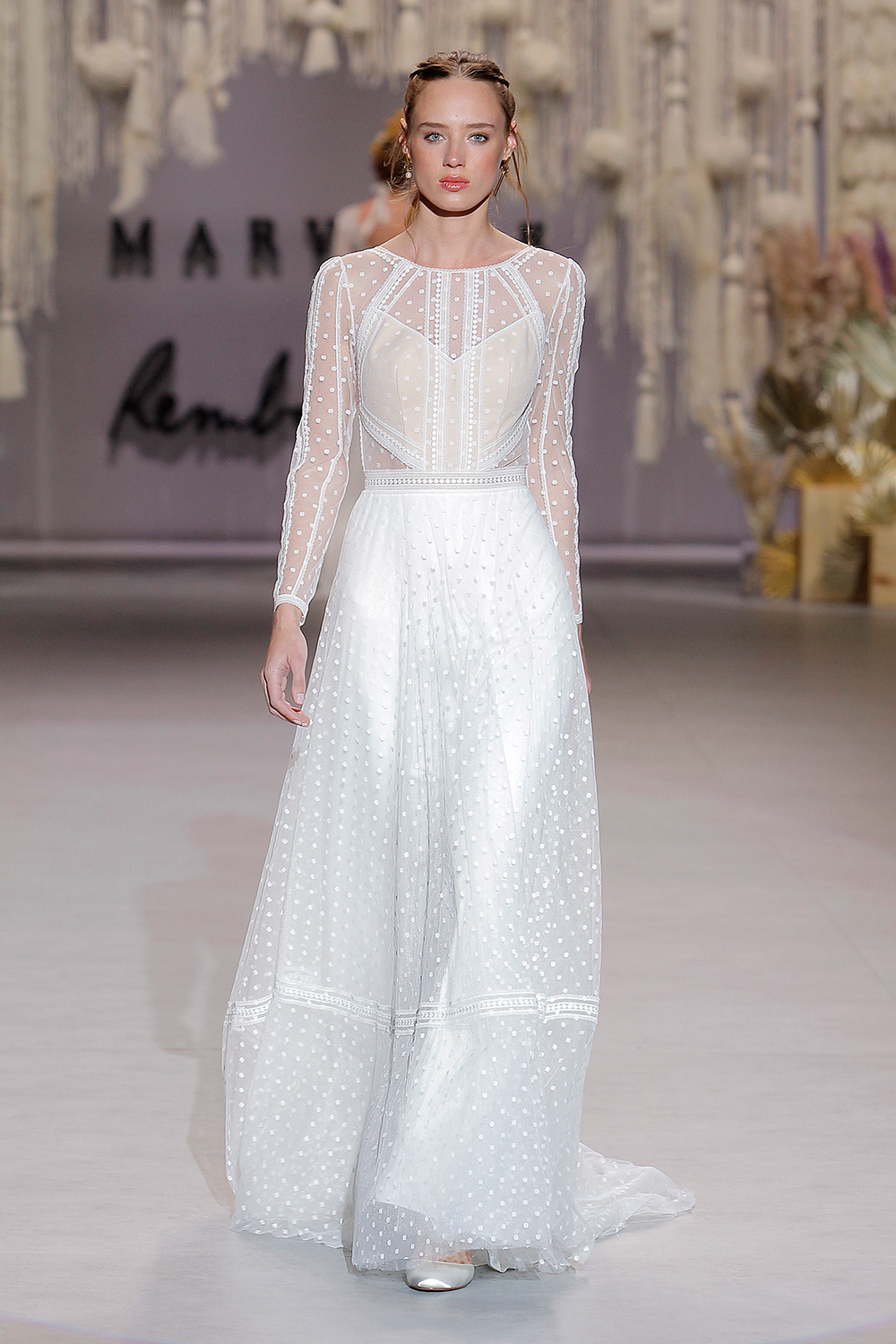 Marylise by Rembo Styling. Credits: Barcelona Bridal Fashion Week