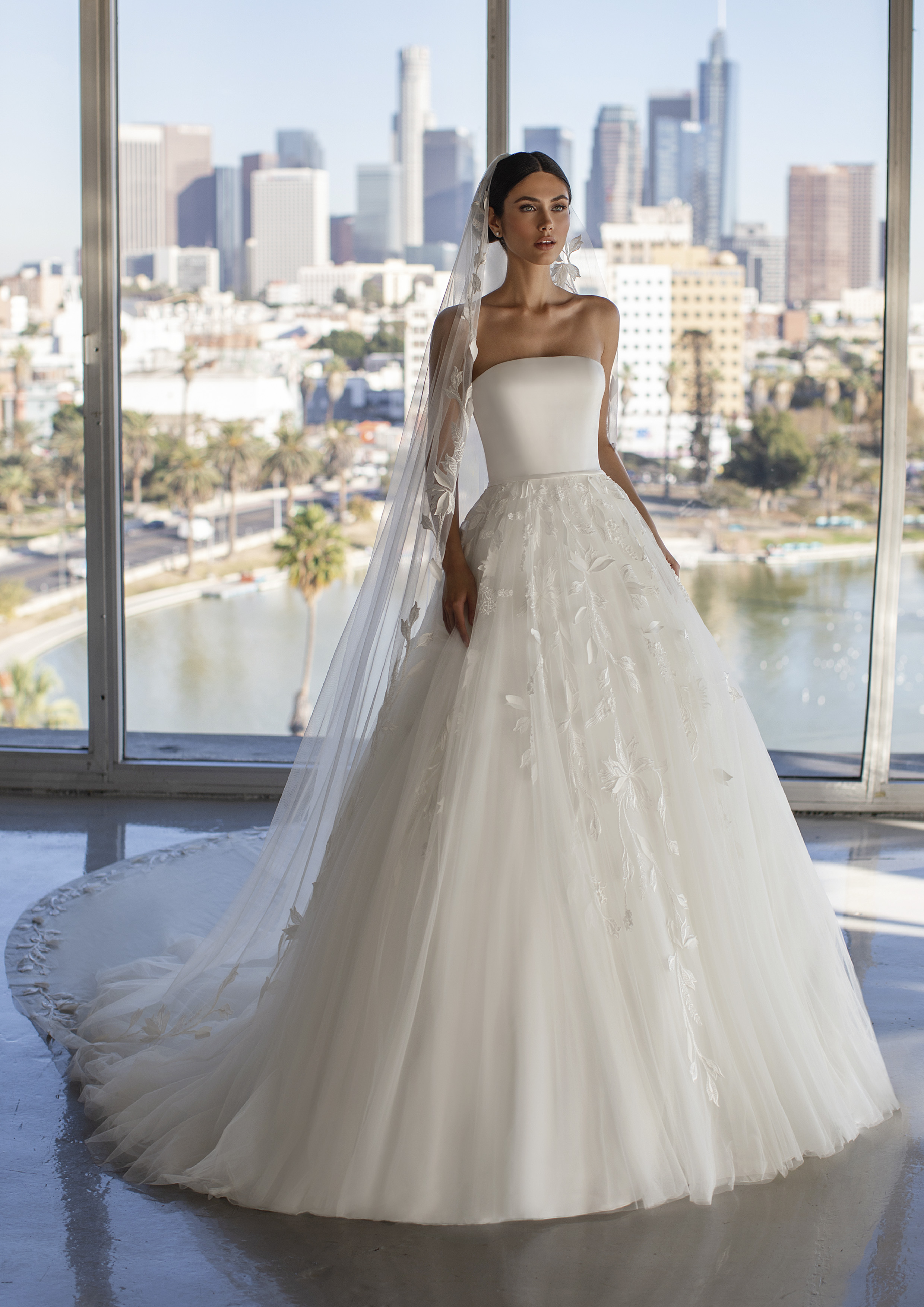 Vestido de noiva modelo Grayson da coleção Pronovias 2021 Cruise Collection