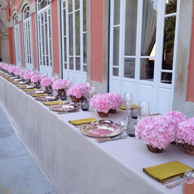 <a href="https://www.zankyou.pt/f/bloom-flores-eventos-porto-550572" target="_blank">Bloom Flores & Eventos - Braga</a>