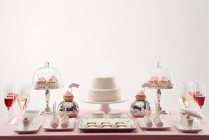 Mesa de doces idealizada por Sofia Ferreira de Branco Prata