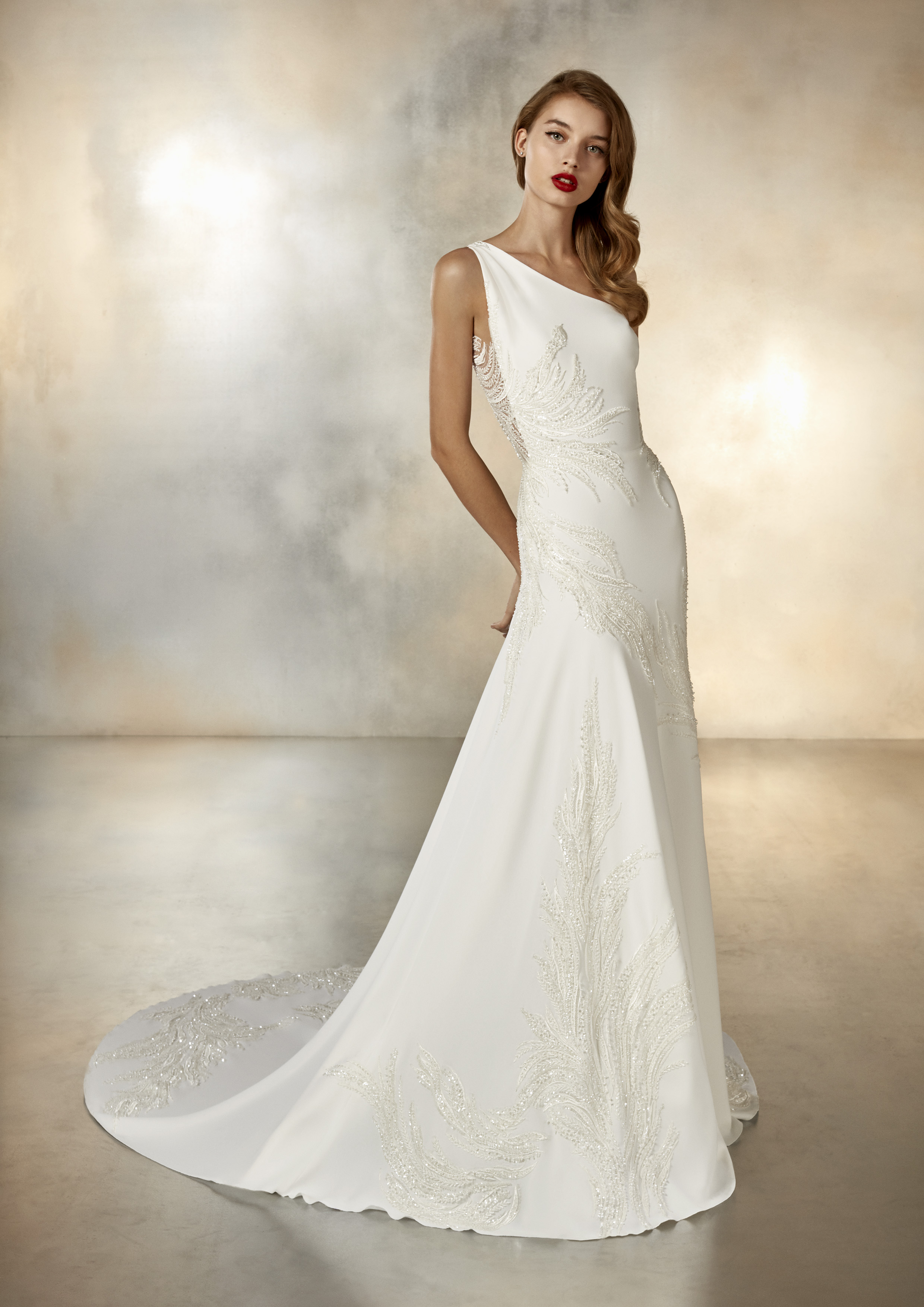 Dance (Crepe), Atelier Pronovias 2020