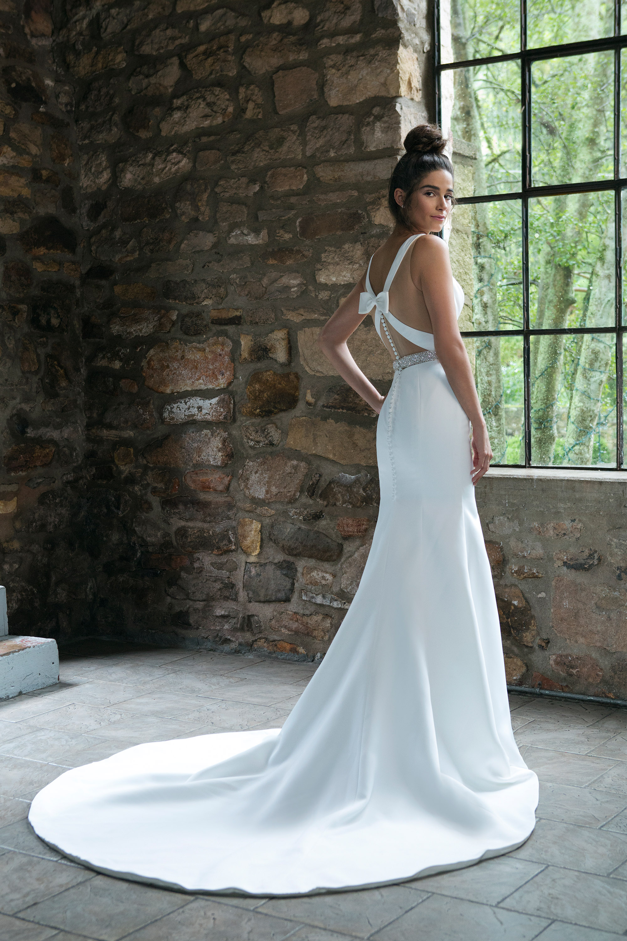 Style 44043. Credits: Justin Alexander Sincerity.