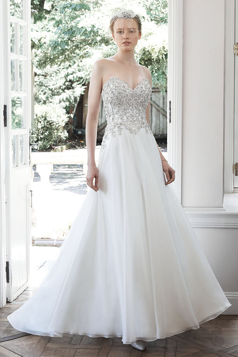 <a href="http://www.maggiesottero.com/dress.aspx?style=5MC658" target="_blank">Maggie Sottero</a>