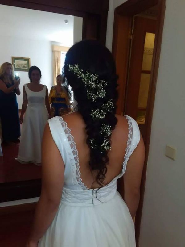 <a href="https://www.zankyou.pt/f/hair-confort-noivas-by-silvana-faustino-523356" target="_blank"> Hair confort Noivas by Silvana Faustino </a>