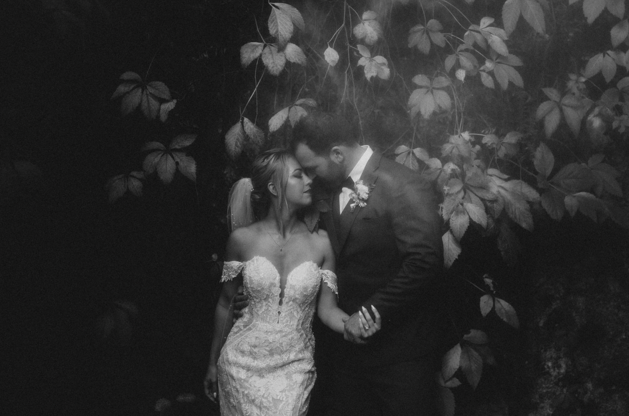 Capturing Love in the North: a guide to wedding photographers in the North of Portugal!