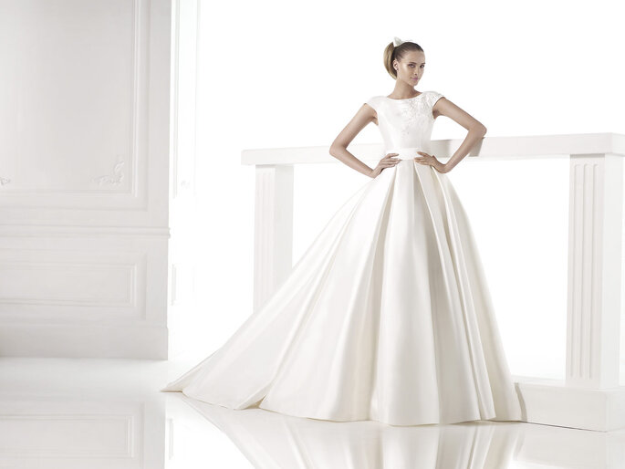 <a href="http://zankyou.9nl.de/nfw4">Peça a sua marcação para provar a nova Colecção Pronovias 2015.</a> 