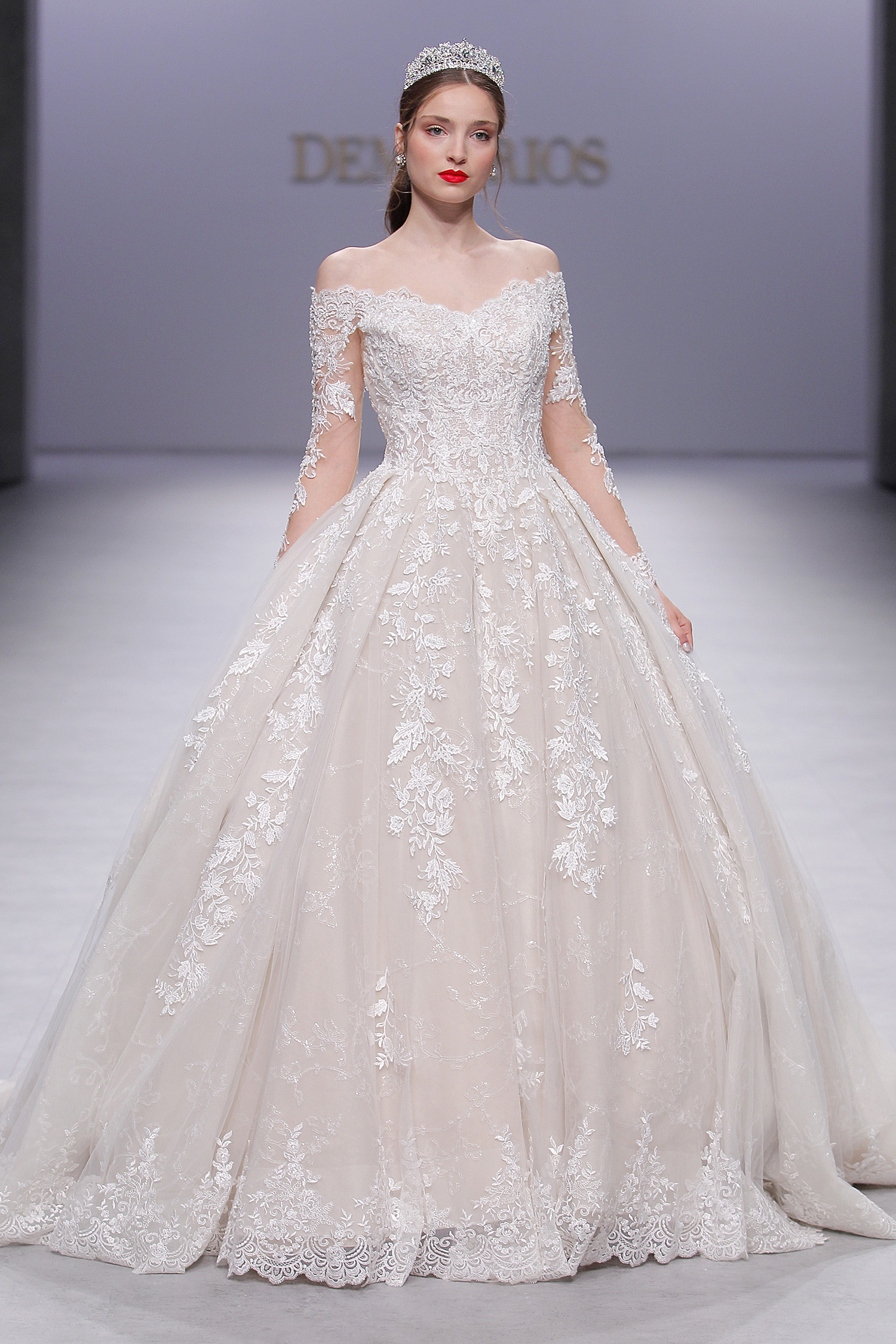 Demetrios. Credits: Barcelona Bridal Fashion Week