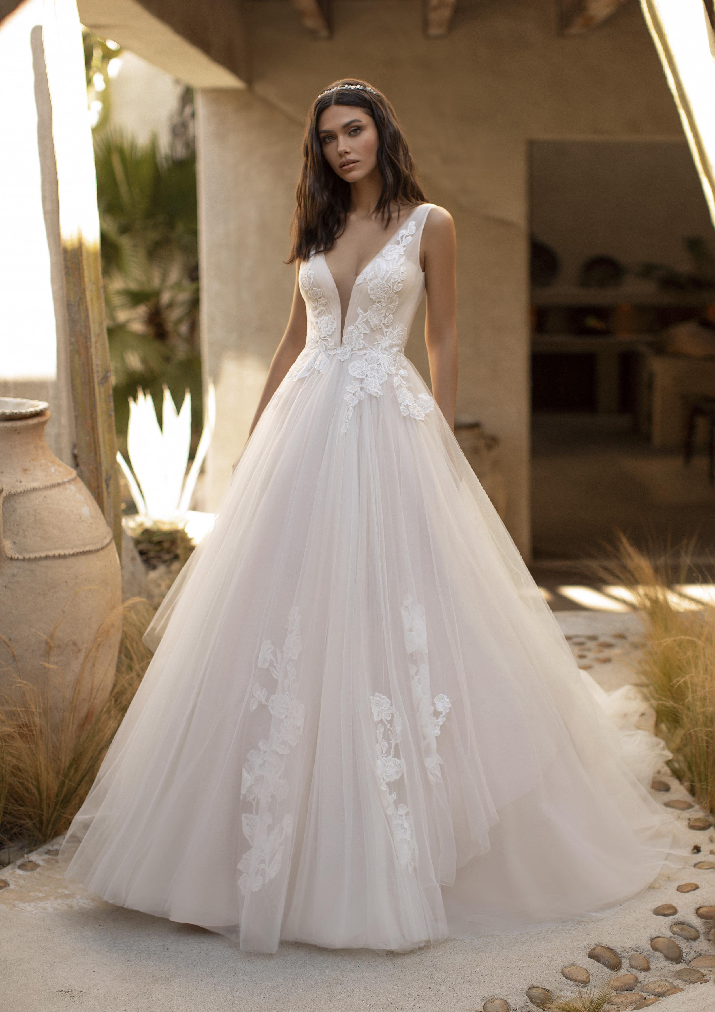 Vestido de noiva modelo Garner da coleção Pronovias 2021 Cruise Collection