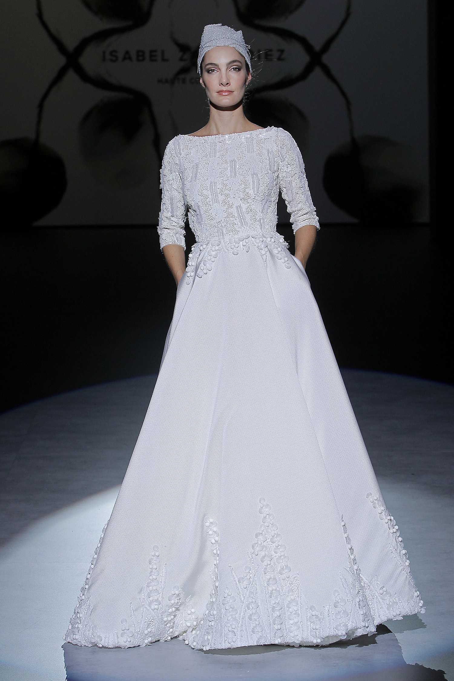 Isabel Zapardiez. Credits: Barcelona Bridal Fashion Week