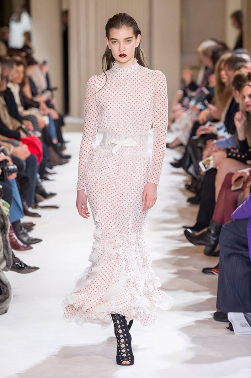 Créditos: Giambattista Valli Facebook