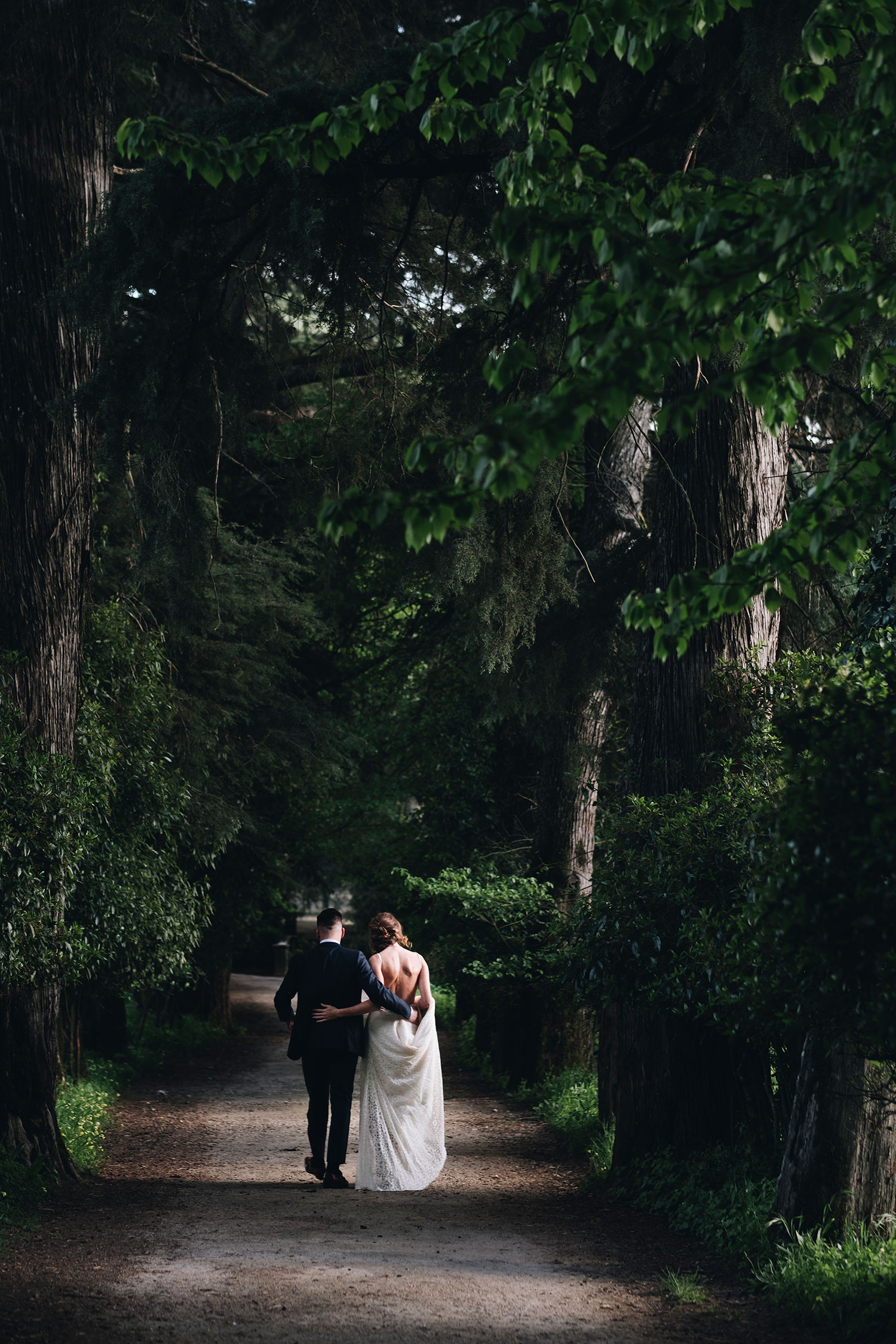 Fotografia: Nelson Marques + Andreia Torres Photography | Styling: GUIDA Design de Eventos ® | Vestido de noiva & Alta costura: Atelier Gio Rodrigues | Fato de noivo: Alfaiataria Lusa | Maquilhagem e cabelo: Espelho Meu