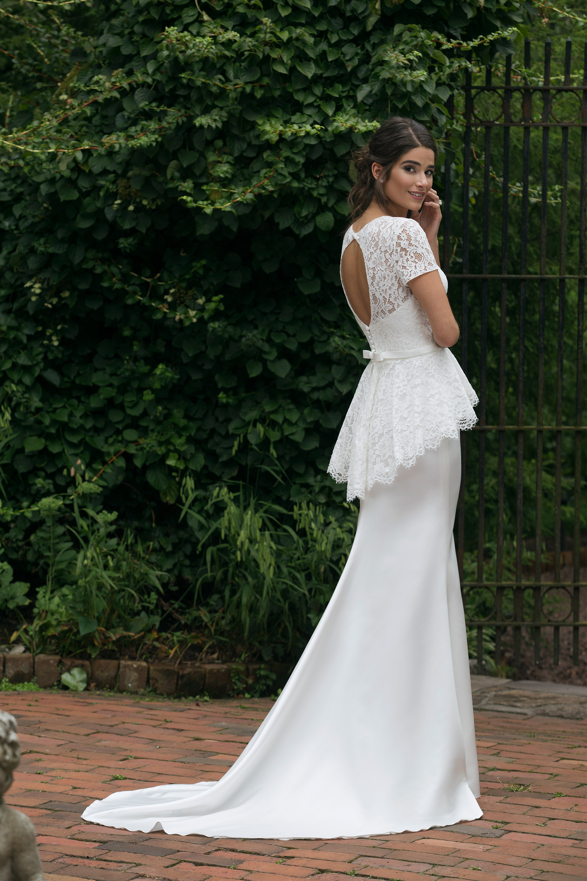 Style 44040. Credits: Justin Alexander Sincerity.