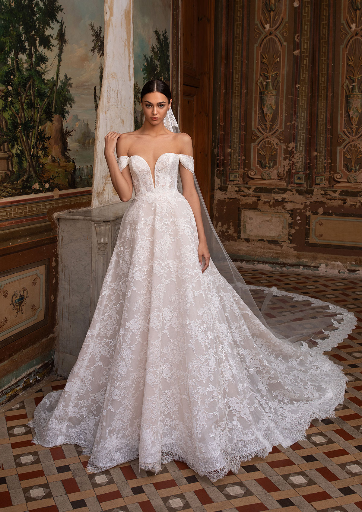 Superba, Pronovias 2020