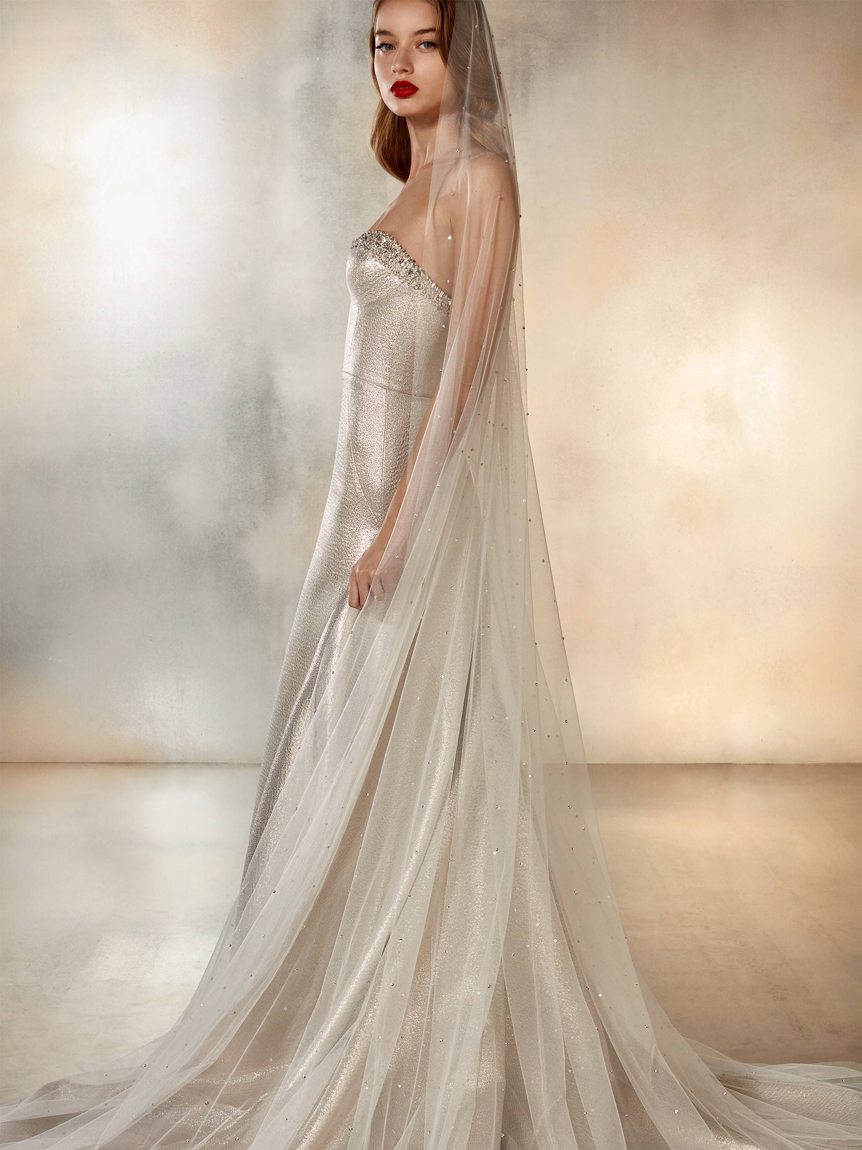 Créditos: Véu de noiva Rising, Pronovias