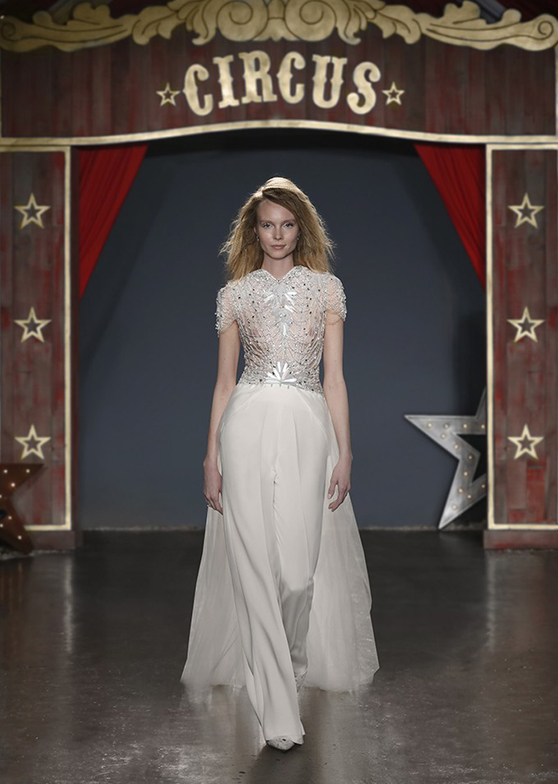 Magic &amp; Clemence. Créditos: Jenny Packham