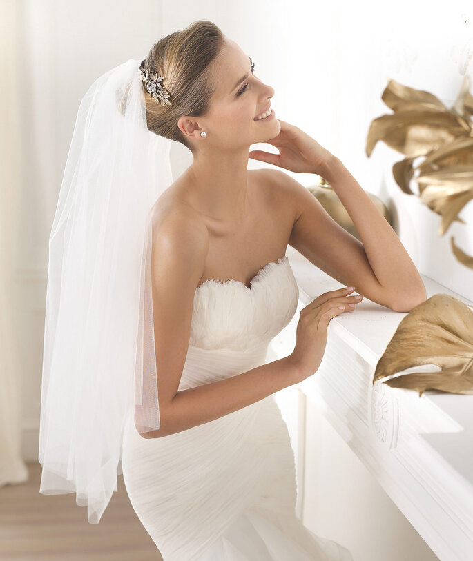 <a href="http://zankyou.9nl.de/n3ig" target="_blank"> Faça a sua marcação para experimentar este vestido! </a>