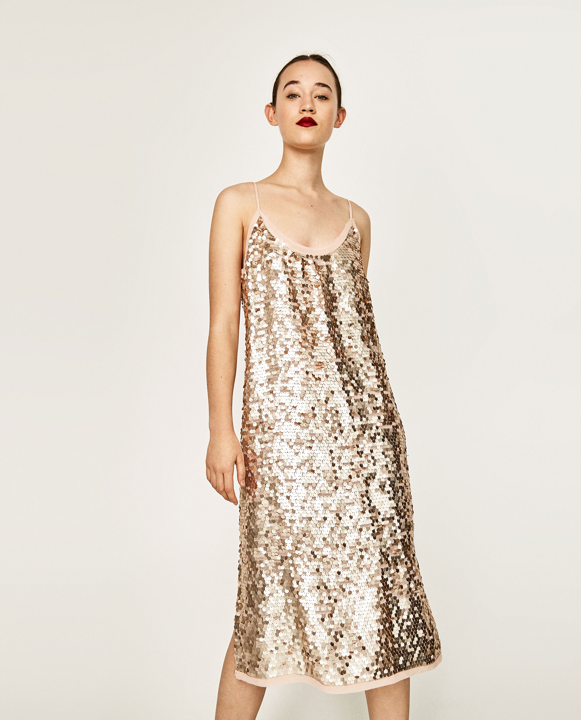 Vestido de lantejoulas. Zara.