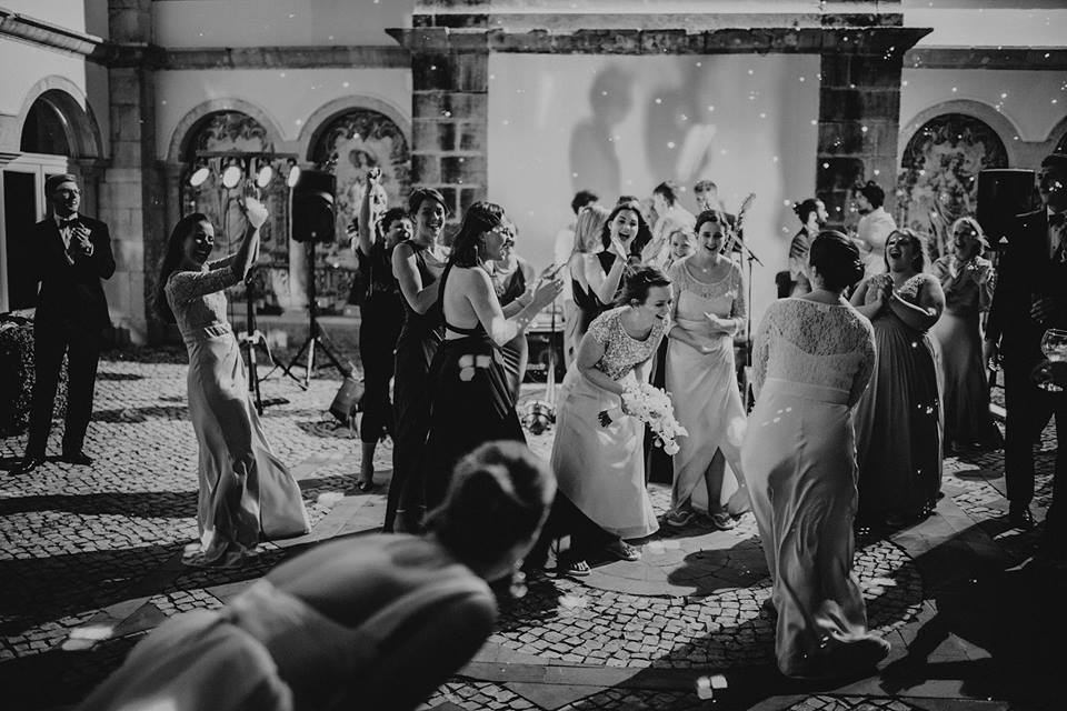 <a href="https://www.zankyou.pt/f/pedro-vilela-2849" target="_blank"> Pedro Vilela Photography </a>