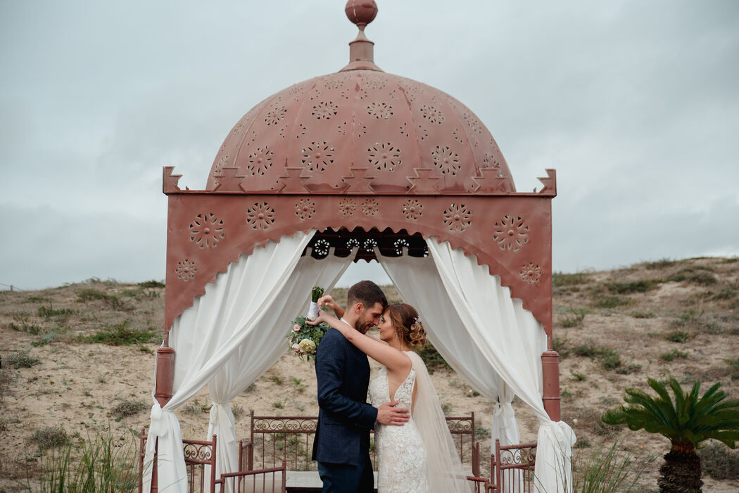 Set Lounge Beach Weddings