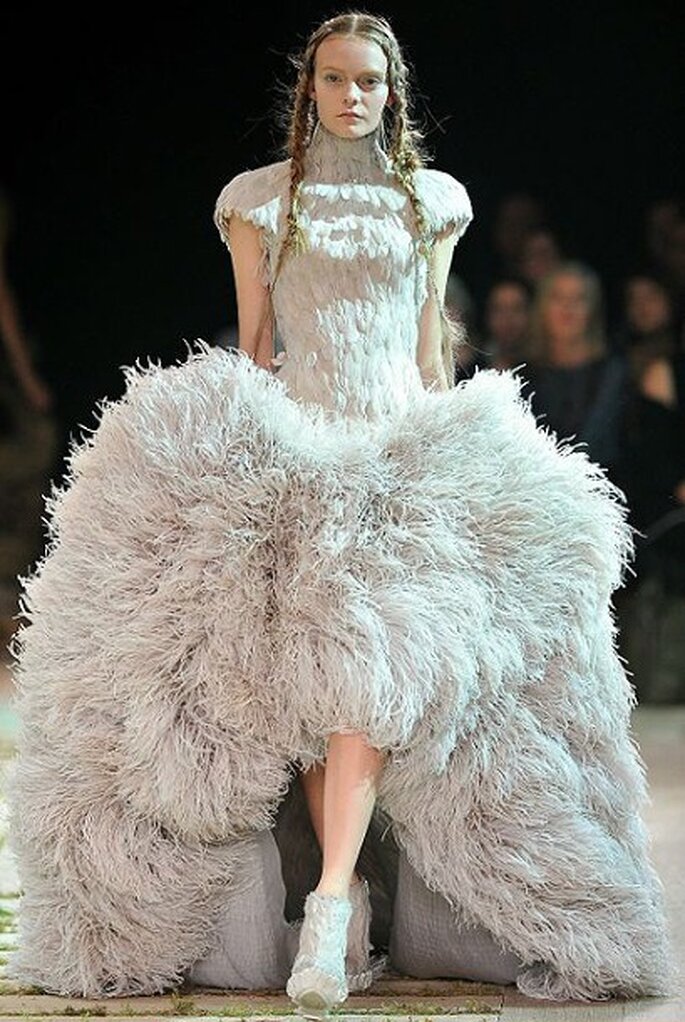 Alexander McQueen 2011 - estilista Sarah Burton