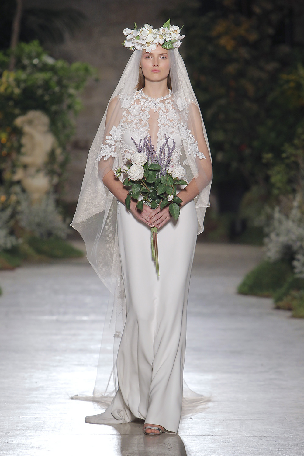 Reem Acra. Créditos: Barcelona Bridal Fashion Week