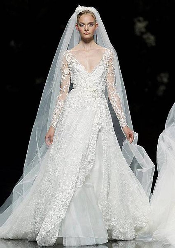 <a href="http://zankyou.9nl.de/nfw4">Peça a sua marcação para provar a nova Colecção Pronovias 2015.</a>
