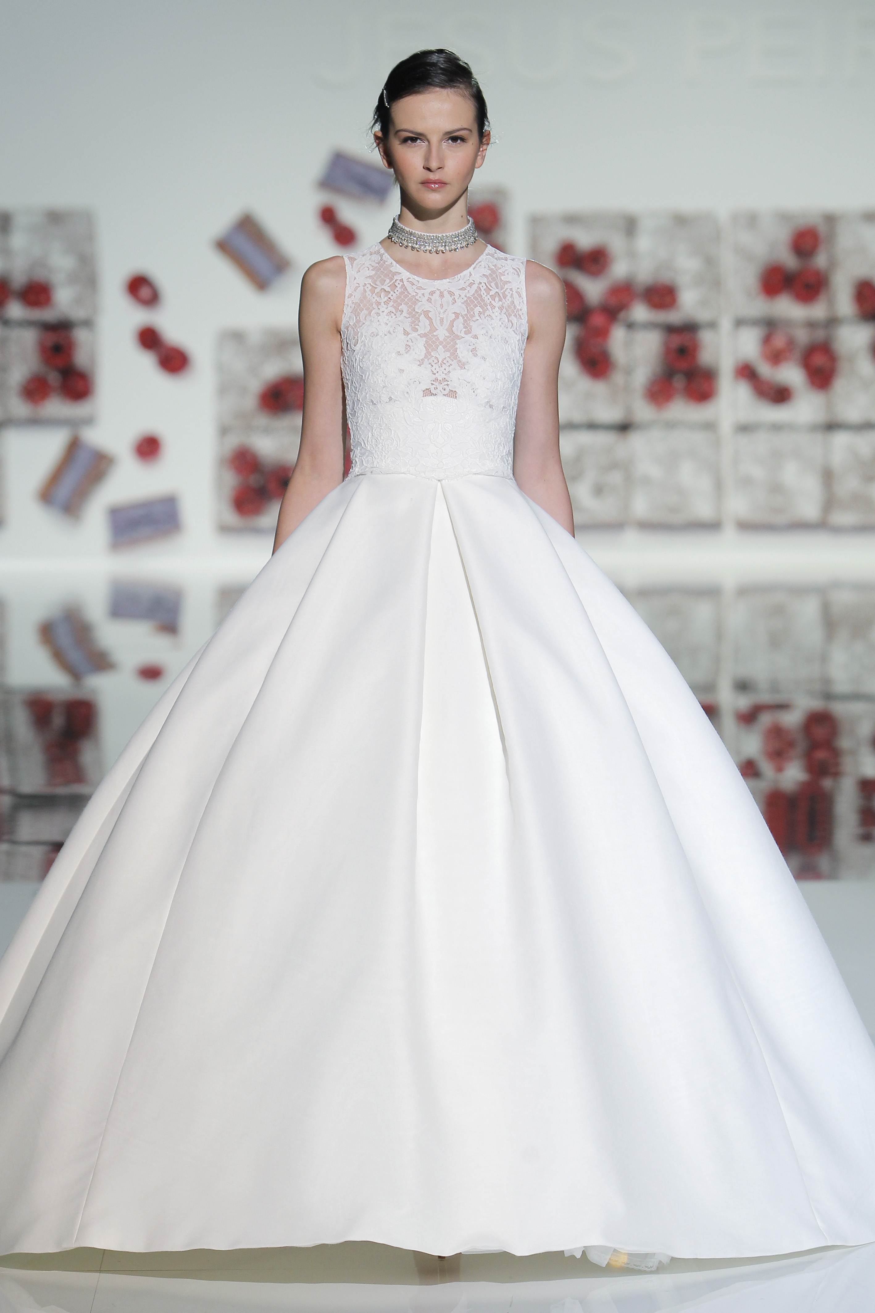 Credits: Barcelona Bridal Fashion Week