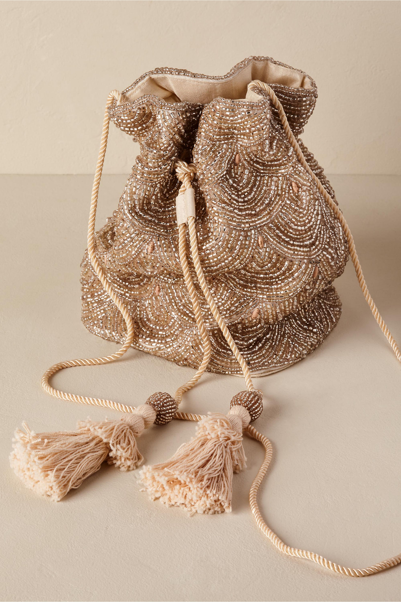 Créditos: Umbria Bag, Bhldn