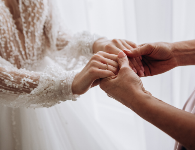 Como integrar a sua mãe na sua despedida de solteira: ideias para uma festa de arromba!