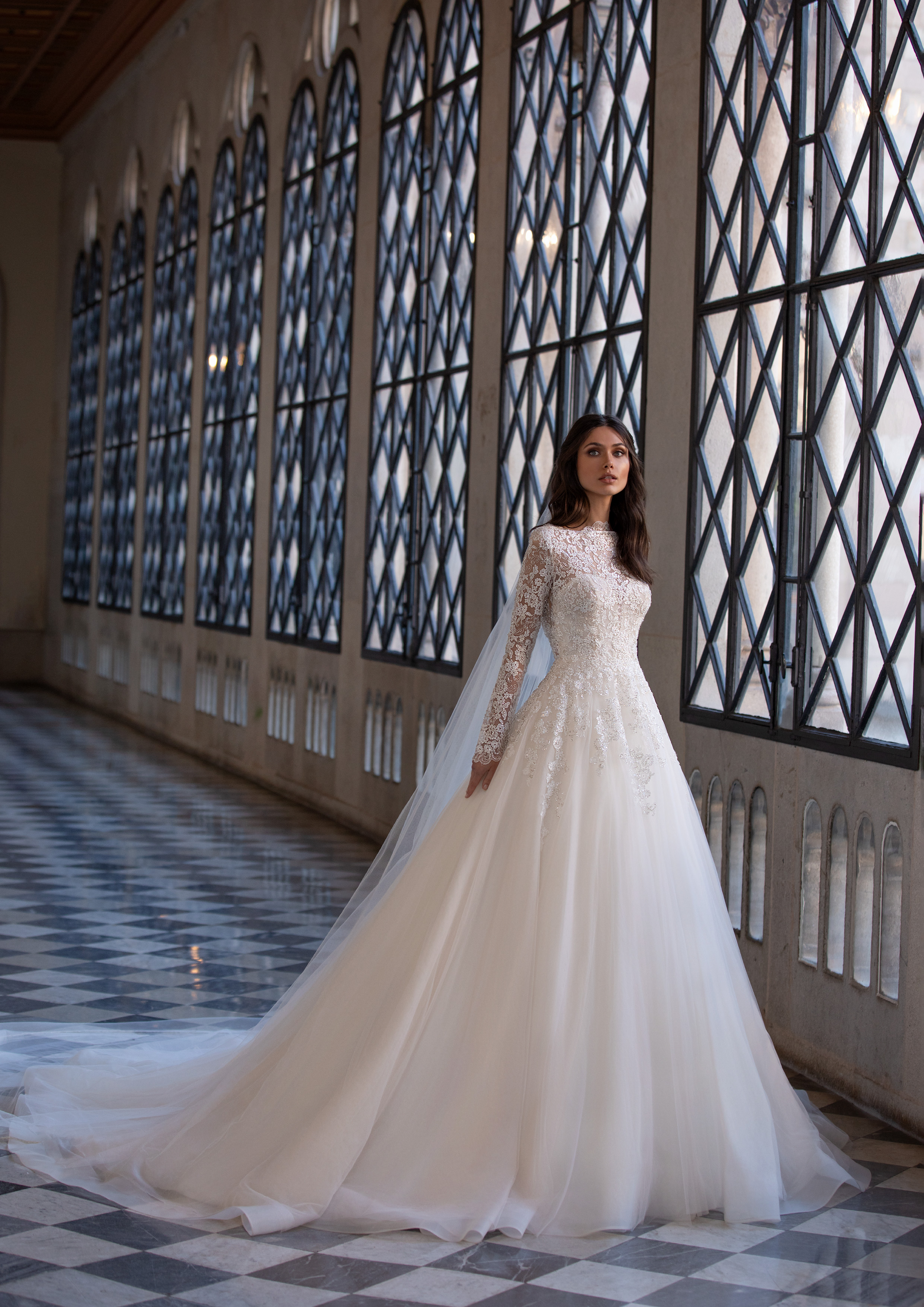 Vestido de noiva modelo Landis da coleção Pronovias 2021 Cruise Collection