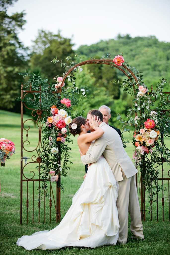 Los altares de boda más lindos para la ceremonia religiosa - Kristyn Hogan