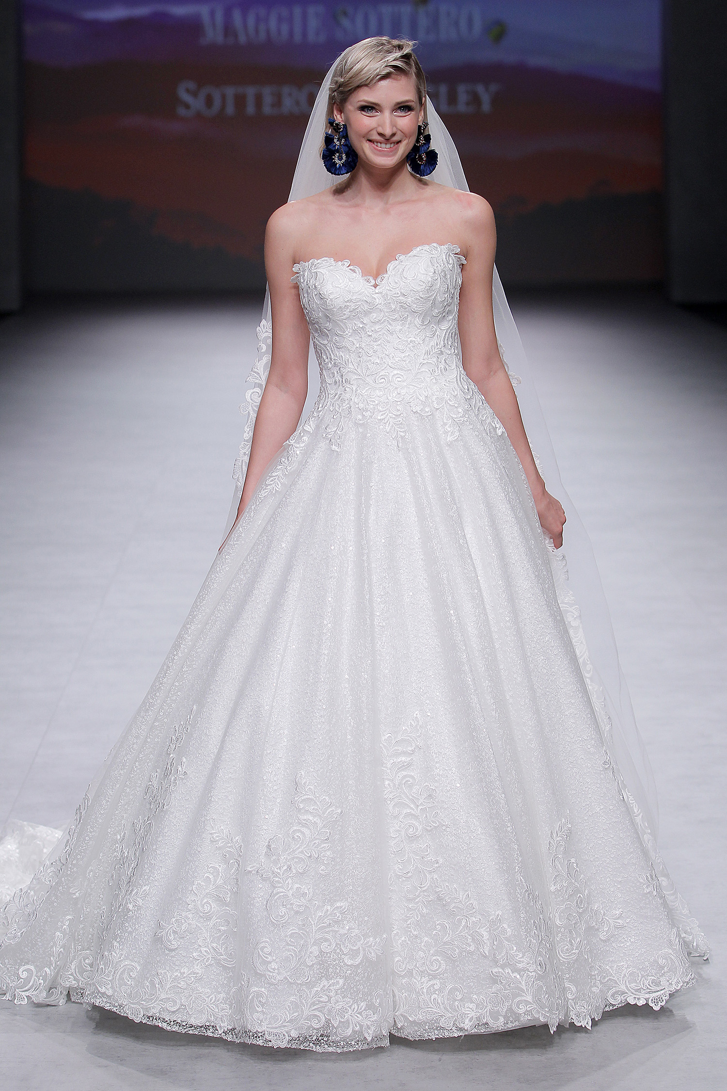 Maggie Sottero. Credits: Valmont Barcelona Bridal Fashion Week