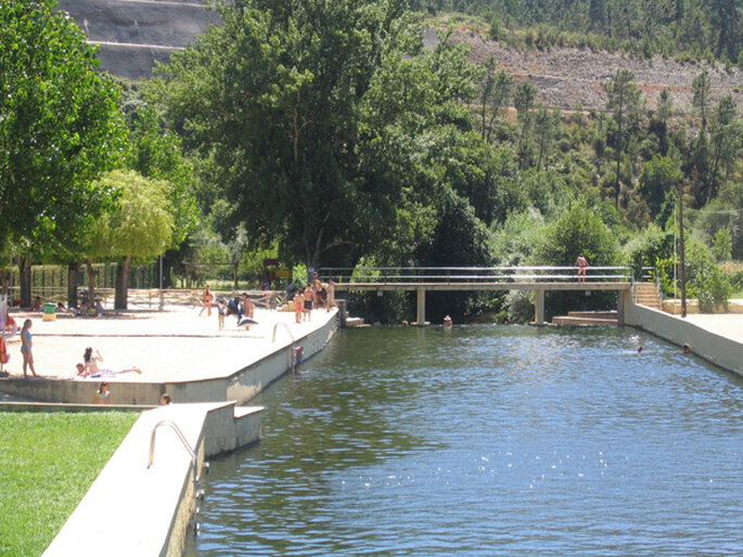 Praia Fluvial da Aldeia Ruiva. Foto Turismo de Portugal