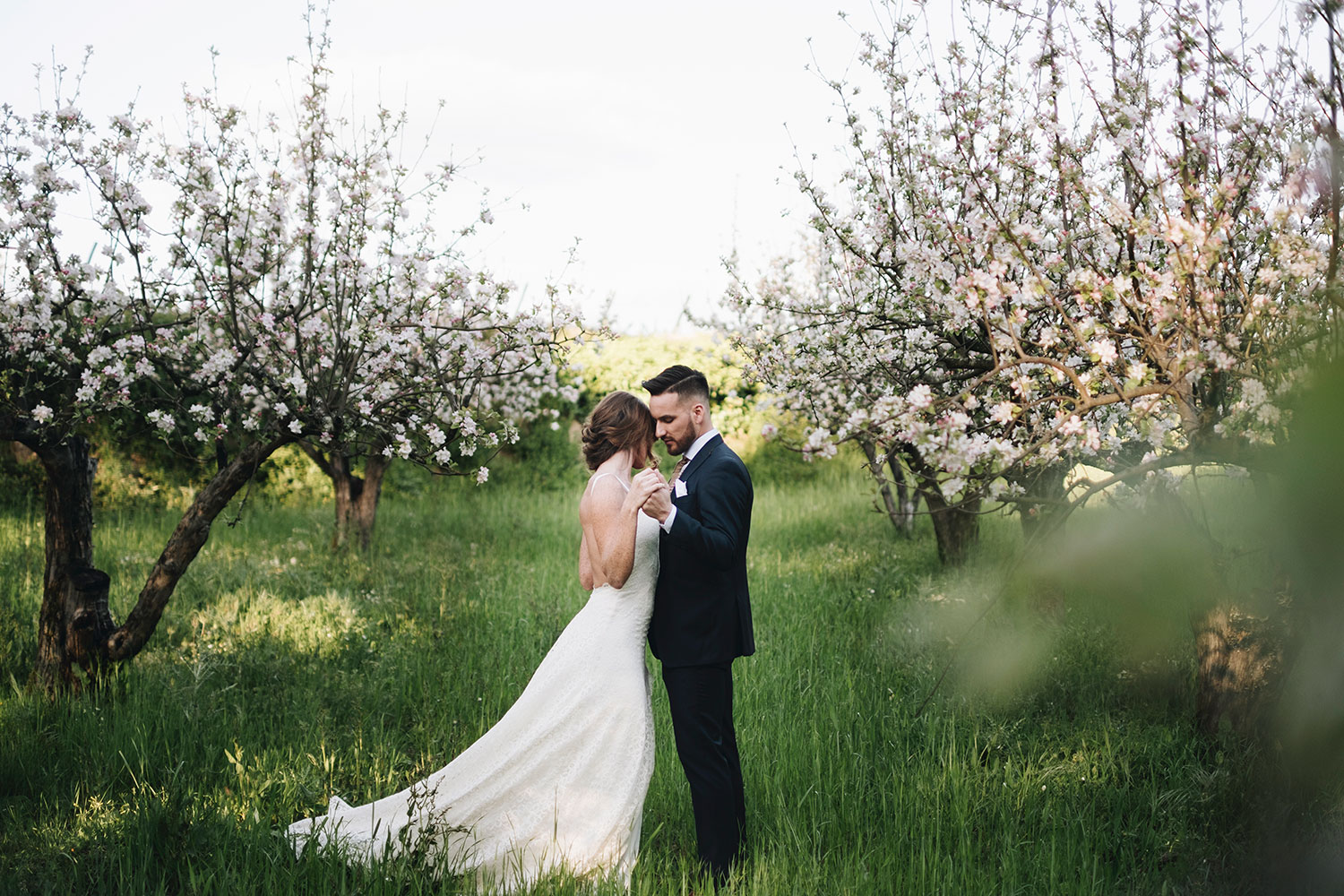 Fotografia: Nelson Marques + Andreia Torres Photography | Styling: GUIDA Design de Eventos ® | Vestido de noiva & Alta costura: Atelier Gio Rodrigues | Fato de noivo: Alfaiataria Lusa | Maquilhagem e cabelo: Espelho Meu 