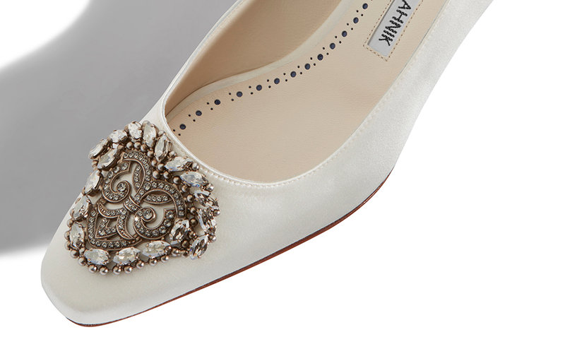 "Married in Manolos" por Manolo Blahnik para ela.