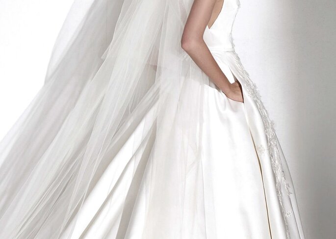 <a href="http://zankyou.9nl.de/nfw4">Peça a sua marcação para provar a nova Colecção Pronovias 2015.</a>