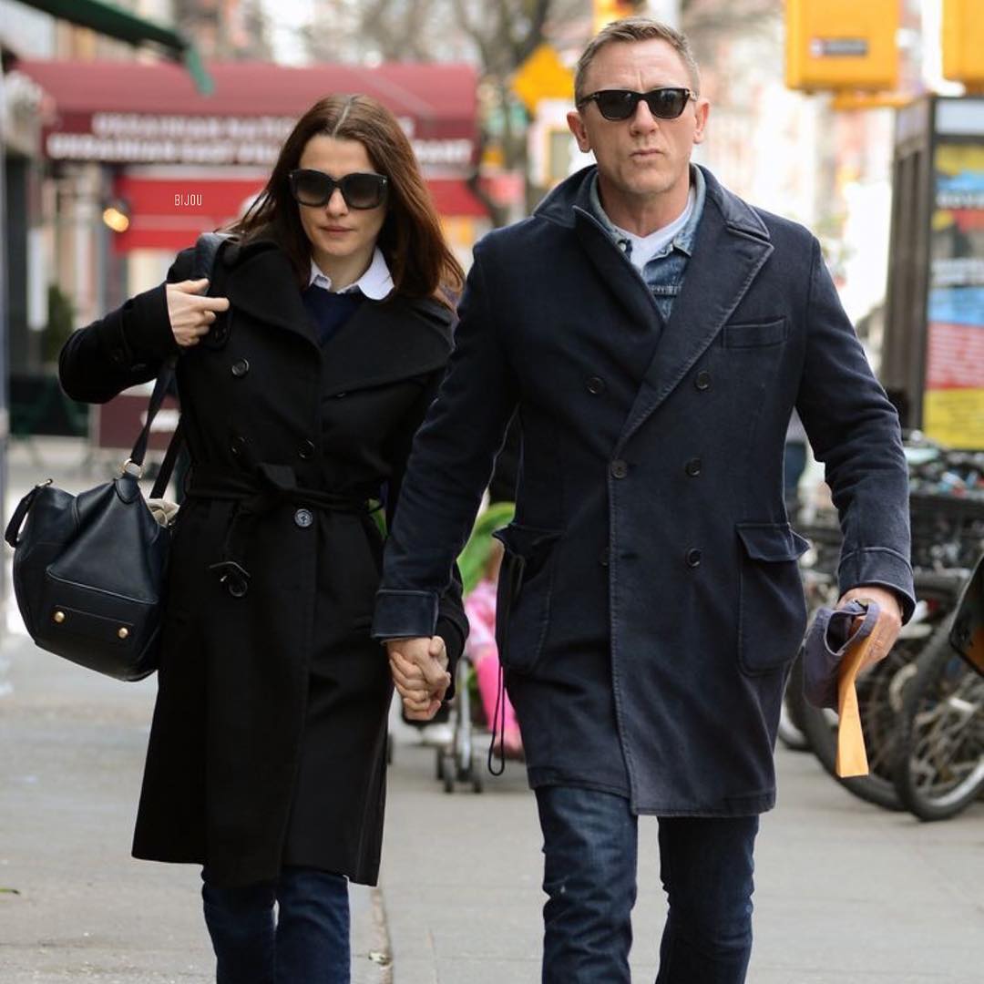 O casal está junto desde 2011 e, embora seja a primeira filha do casal, ambos já têm um filho de relacionamentos anteriores. | Foto via IG @mayumickel_love_danielcraig