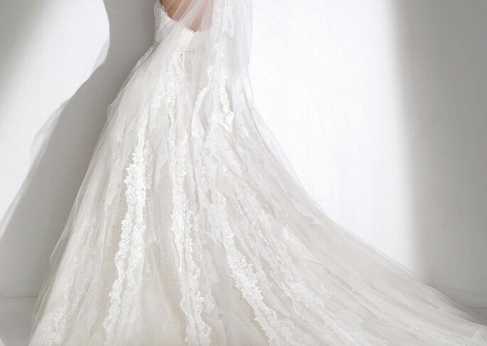 <a href="http://zankyou.9nl.de/nfw4">Peça a sua marcação para provar a nova Colecção Pronovias 2015.</a>