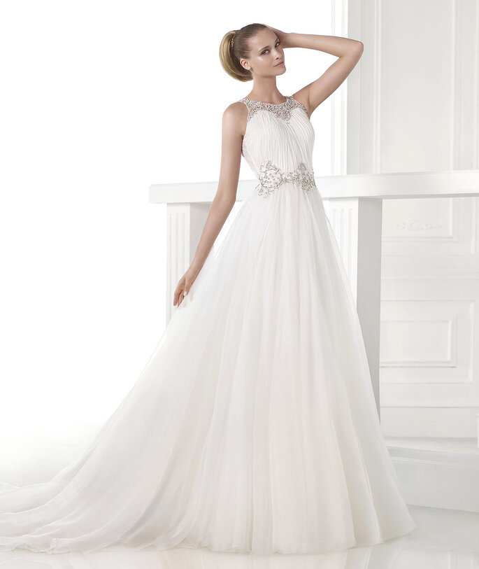 <a href="http://zankyou.9nl.de/nfw4">Peça a sua marcação para provar a nova colecção da Pronovias 2015.</a>