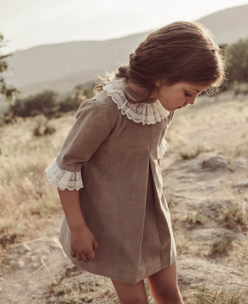 Vestido de veludo, para usar no inverno. Créditos: La Nonna Atelier