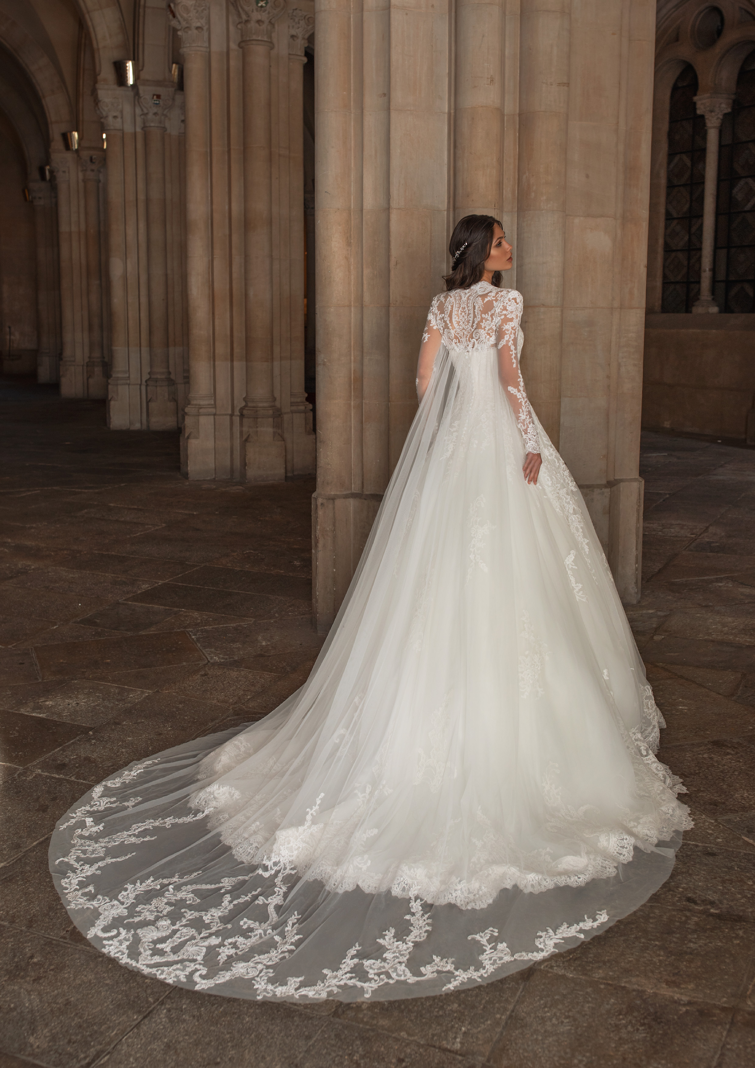 Vestido de noiva modelo Hawn da coleção Pronovias 2021 Cruise Collection