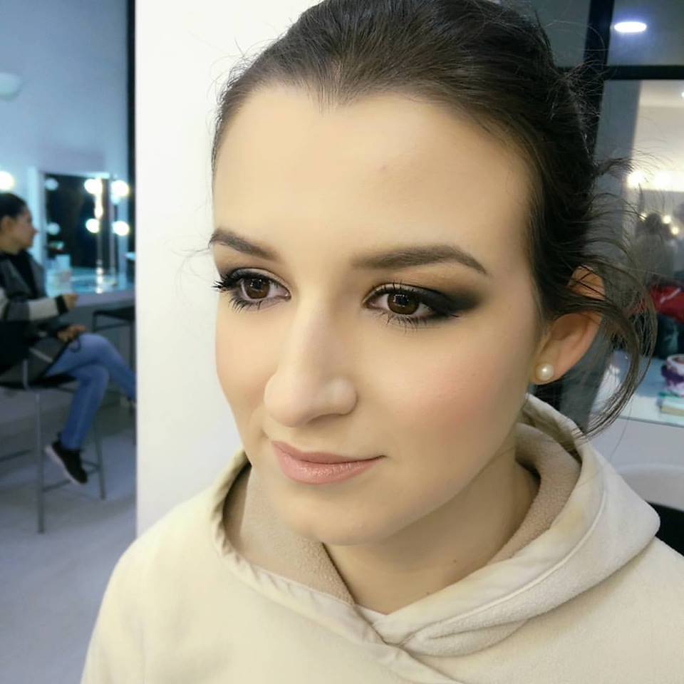 Contagious Makeup