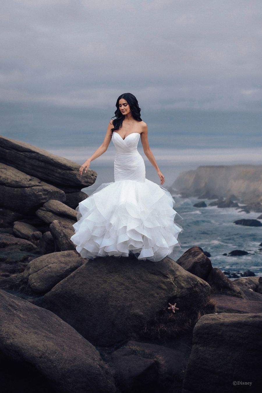 Ariel by Allure Bridals | Style: D260 | Créditos: Disney