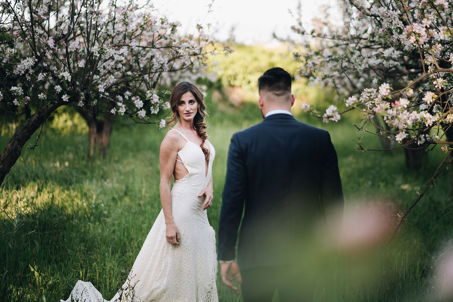 Fotografia: Nelson Marques + Andreia Torres Photography | Styling: GUIDA Design de Eventos ® | Vestido de noiva & Alta costura: Atelier Gio Rodrigues | Fato de noivo: Alfaiataria Lusa | Maquilhagem e cabelo: Espelho Meu