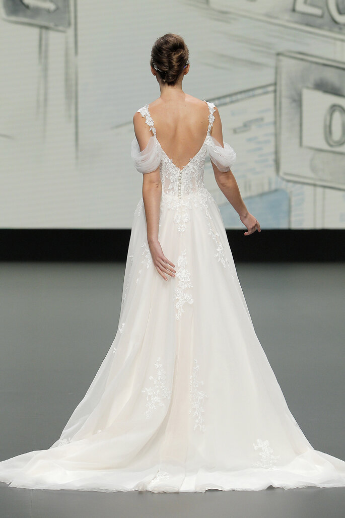 House of St. Patrick 2021 | Créditos: Valmont Barcelona Bridal Fashion Week 2020
