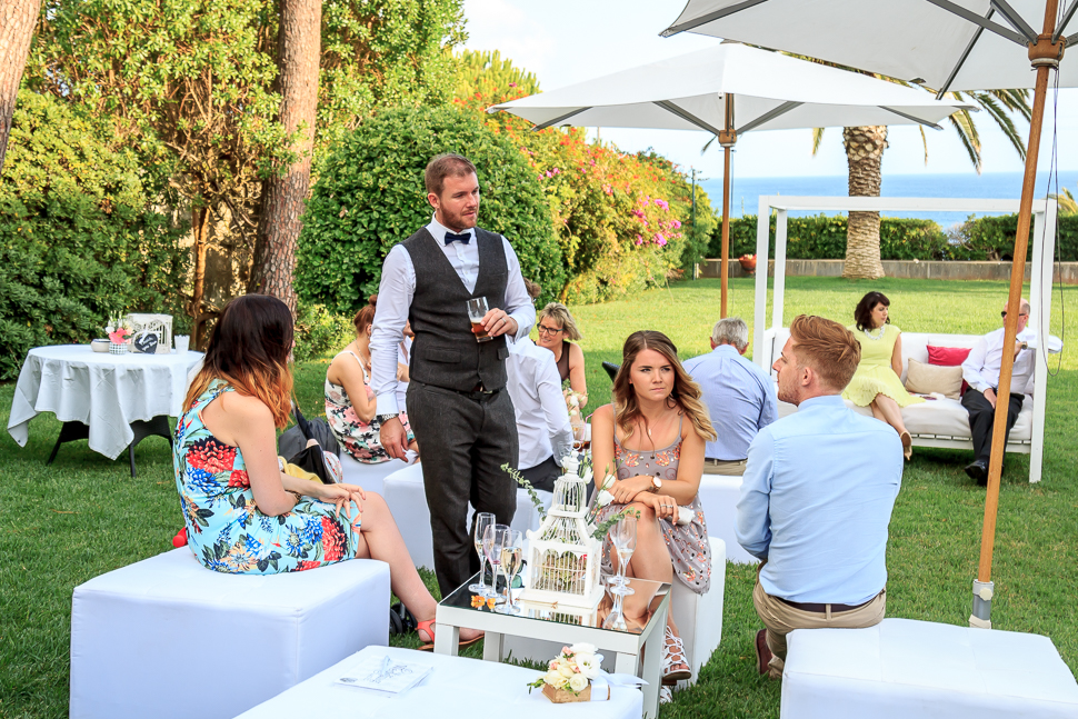 <a href="https://www.zankyou.pt/f/senhoura-da-guia-13011" target="_blank"> Casamento em Hotel Senhora da Guia </a> | Foto: Portugal Wedding Photographer