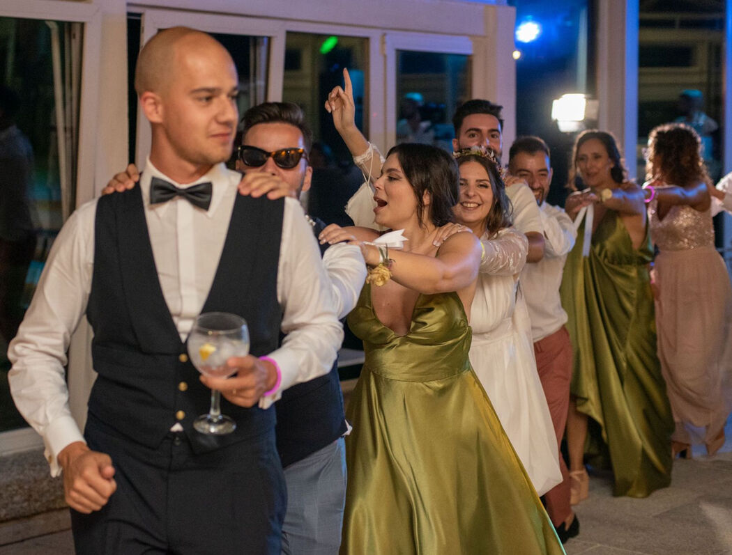 Casamento animado com Soundtrack - Som, Dj, Eventos