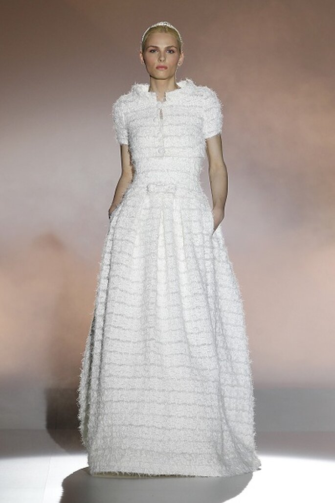 Foto: Ugo Camera / BARCELONA BRIDAL WEEK
<a href="http://zankyou.9nl.de/k3g6">Descubra a nova colecção 2015 de Rosa Clará</a>